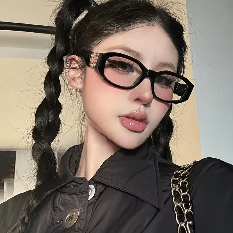 Designer Full Rim Frame with Gold Detail Retro Geometric Sunglasses