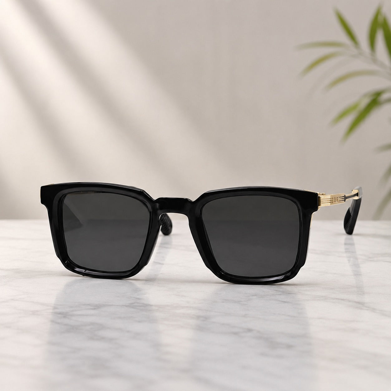Metal Frame Square Sunglasses for Men and Women