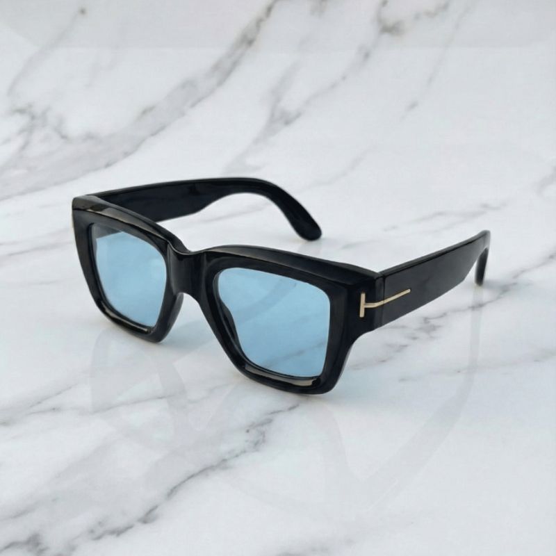 Classic Wayfarer Style Sunglasses for Men & Women