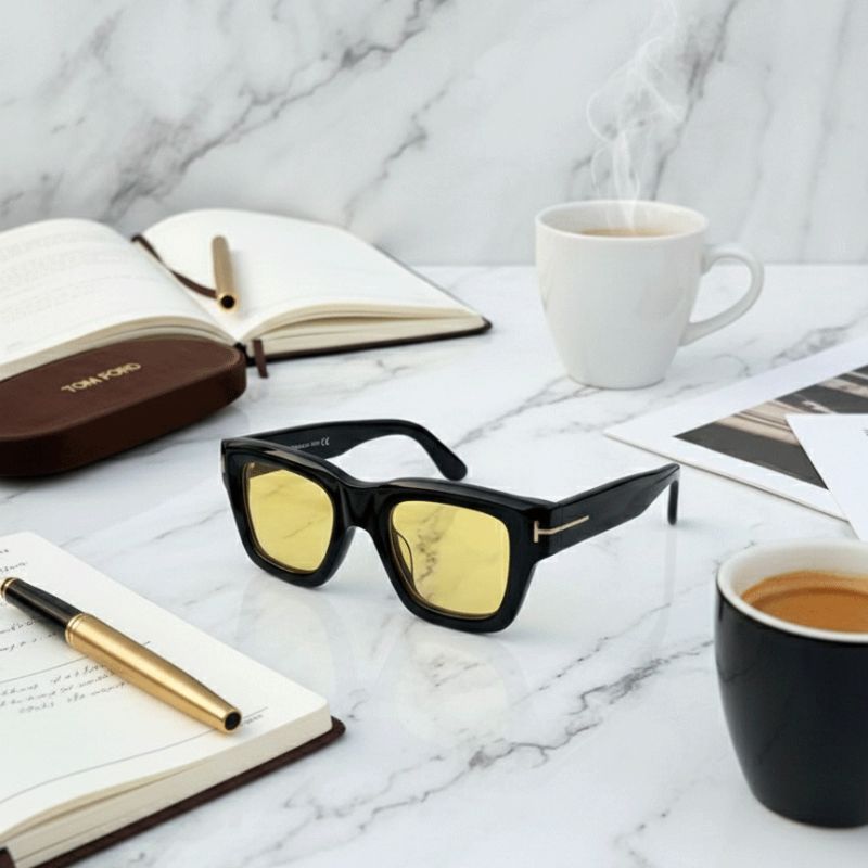 Classic Wayfarer Style Sunglasses for Men & Women